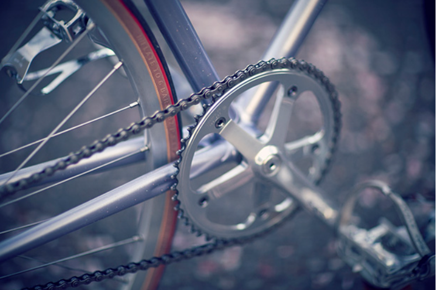 Kinfolk Geometry and Structural Logic