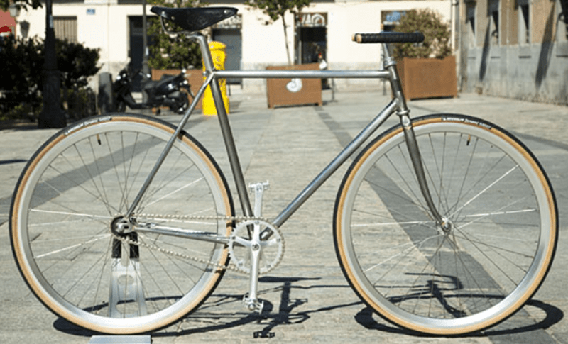 Meccanico right side